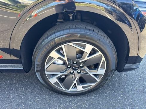 New 2026 Genesis Electrified GV70 AWD/4WD image 9