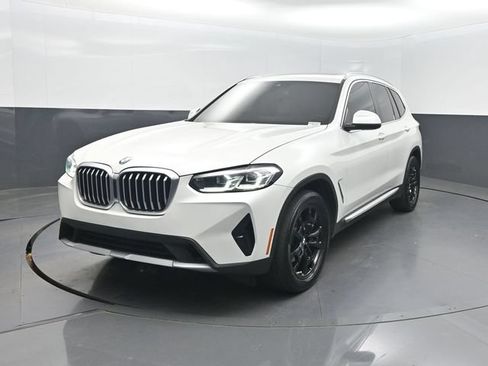 Used 2022 BMW X3 xDrive30i w/ Convenience Package AWD/4WD image 2