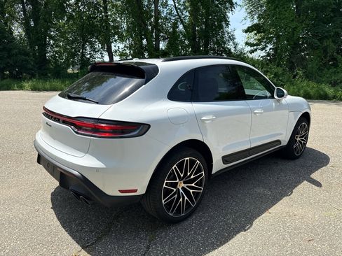 Used 2026 Porsche Macan AWD/4WD image 5