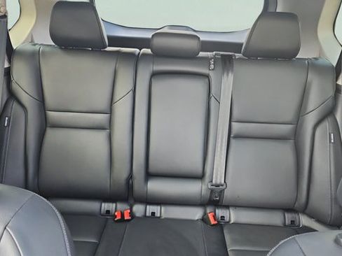 Certified 2025 Nissan Rogue SL w/ Tech Package AWD/4WD image 19