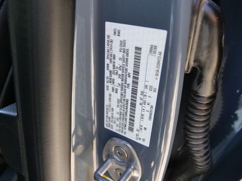 Used 2024 Ford Escape SE image 51