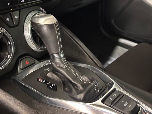 Used 2020 Chevrolet Camaro LS image 21