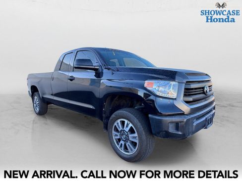 Used 2017 Toyota Tundra SR AWD/4WD image 6