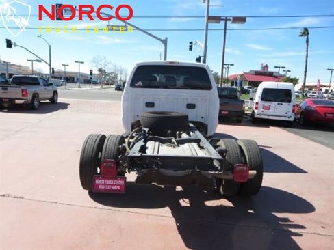 Used 2012 Ford F550 2WD Crew Cab Super Duty image 6
