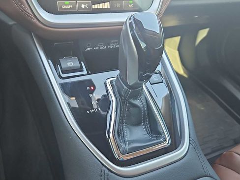 Used 2025 Subaru Outback Touring XT w/ Popular Package #2 image 22