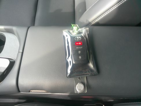 Used 2026 Toyota Crown XLE image 36