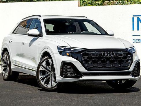 Certified 2026 Audi Q8 Premium Plus AWD/4WD image 4