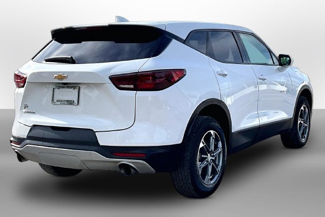 Used 2025 Chevrolet Blazer LT FWD image 13
