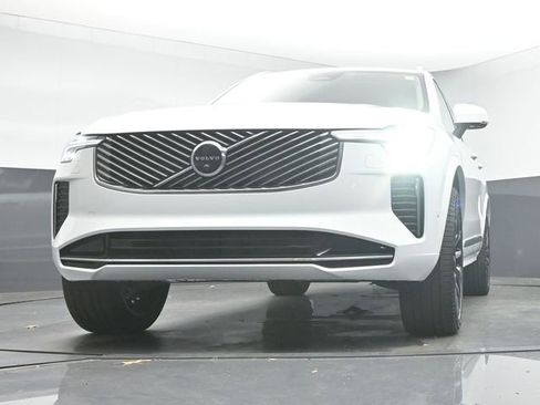 New 2026 Volvo XC90 B6 Ultra w/ Protection Package image 40