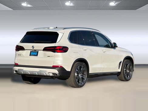 New 2026 BMW X5 xDrive50e AWD/4WD image 8