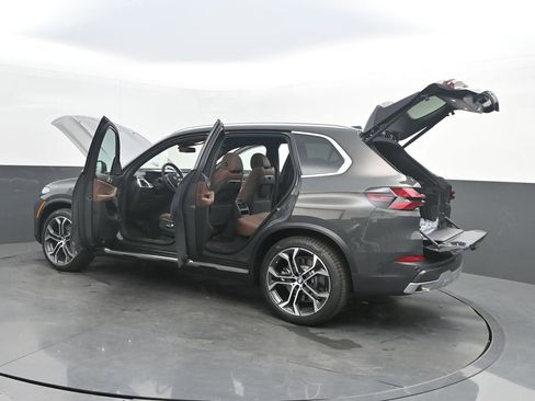 New 2026 BMW X5 xDrive50e AWD/4WD image 57