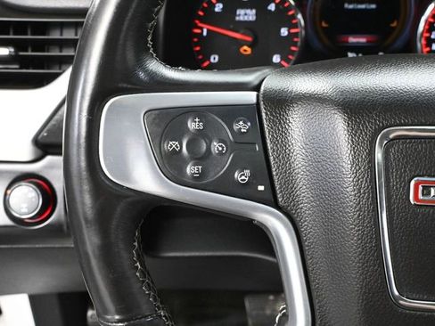 Used 2015 GMC Yukon XL SLT image 30