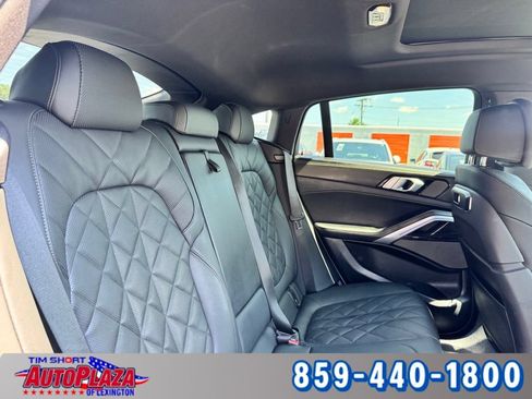 Used 2025 BMW X6 xDrive40i AWD/4WD image 43