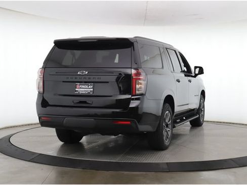 Used 2024 Chevrolet Suburban Z71 w/ Luxury Package AWD/4WD image 7