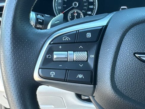 Used 2025 Genesis G70 2.5T AWD/4WD image 27