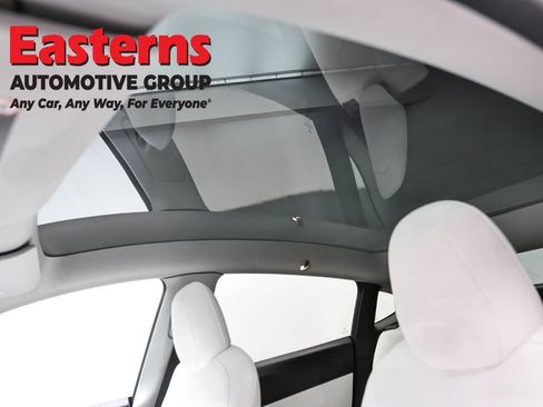 Used 2021 Tesla Model Y Long Range image 29