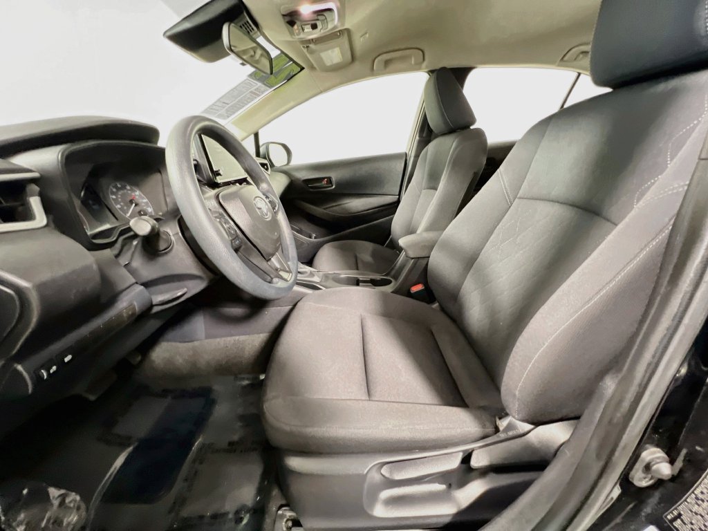 Used 2024 Toyota Corolla LE FWD image 12