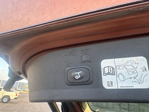 Used 2017 Ford Escape Titanium w/ Equipment Group 301A FWD image 30