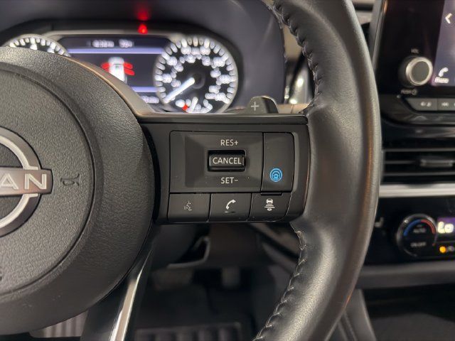 Used 2025 Nissan Pathfinder SV FWD image 19