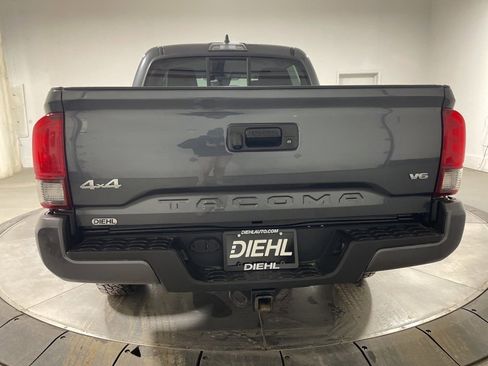 Used 2020 Toyota Tacoma SR image 6
