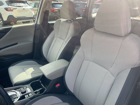 Used 2024 Subaru Forester Premium image 11