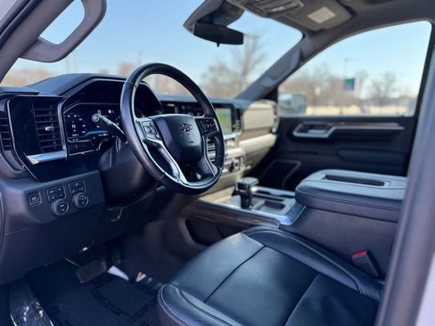 Certified 2022 Chevrolet Silverado 1500 RST w/ Diesel Off-Road Package image 14