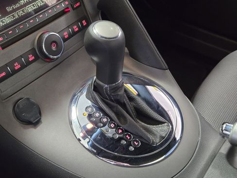 Used 2008 Pontiac Solstice Convertible w/ Preferred Package image 18