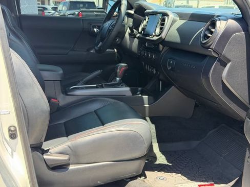 Used 2021 Toyota Tacoma TRD Pro AWD/4WD image 19