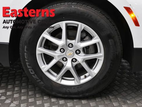 Used 2022 Chevrolet Equinox LT image 30