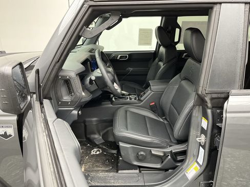 Used 2026 Ford Bronco Big Bend w/ Black Diamond Package AWD/4WD image 3