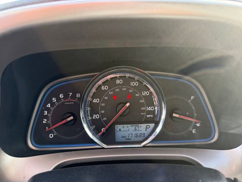 Used 2013 Toyota RAV4 Limited image 11