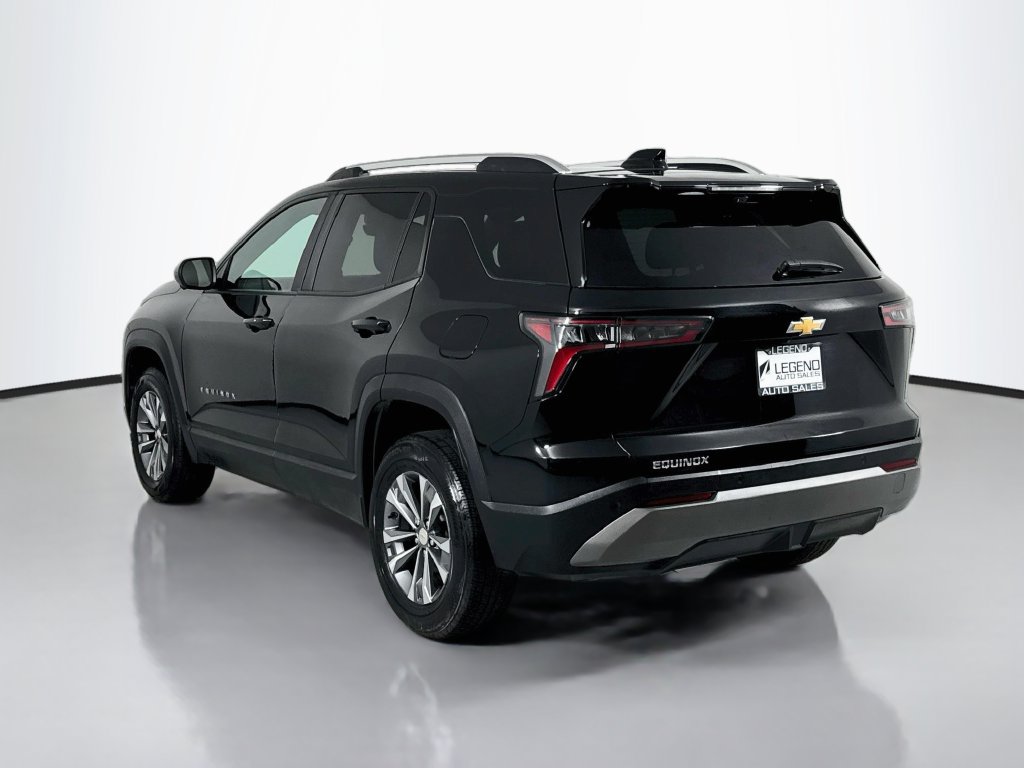 Used 2025 Chevrolet Equinox LT w/ Convenience Package II FWD image 8
