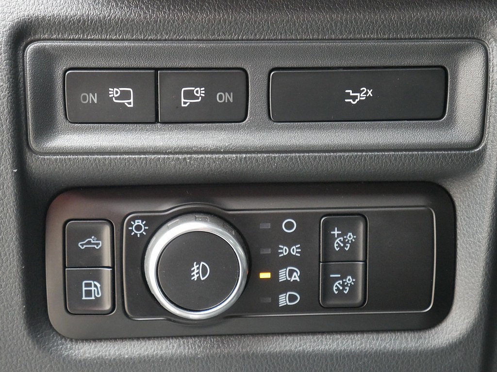 Used 2024 Ford F150 Lariat AWD/4WD image 29