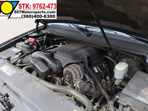 Used 2010 Cadillac Escalade Premium AWD/4WD image 21