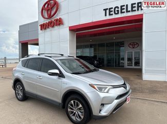 Used 2016 Toyota RAV4 XLE video 1