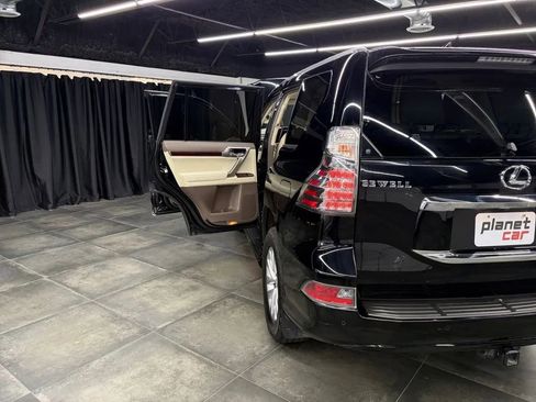 Used 2019 Lexus GX 460 Premium w/ Premium Package AWD/4WD image 37