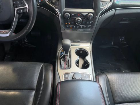 Used 2018 Jeep Grand Cherokee Trailhawk w/ Trailhawk Luxury Group AWD/4WD image 20