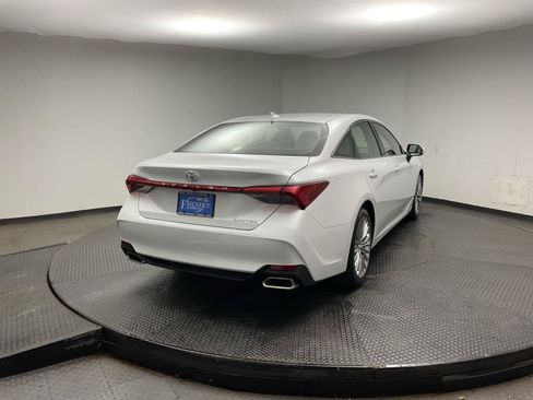 Used 2019 Toyota Avalon Limited w/ All Weather Liner Package FWD image 7