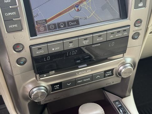 Used 2019 Lexus GX 460 Premium w/ Premium Package AWD/4WD image 22