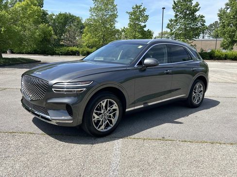 Used 2024 Genesis GV70 2.5T w/ Advanced Package AWD/4WD image 3