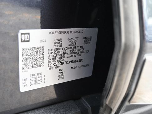 Used 2023 GMC Yukon XL SLT w/ SLT Luxury Package AWD/4WD image 30