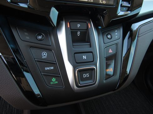 New 2026 Honda Odyssey Touring image 21