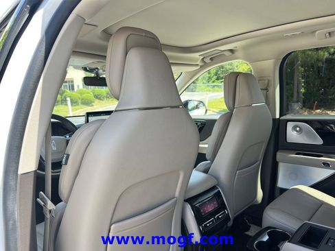 Used 2022 Lincoln Aviator Reserve w/ Equipment Group 201A AWD/4WD image 23