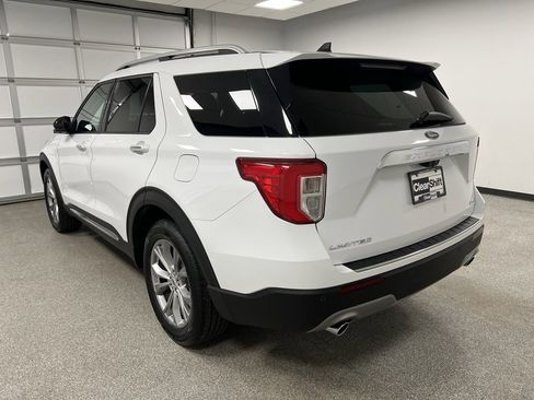 Used 2022 Ford Explorer Limited image 10