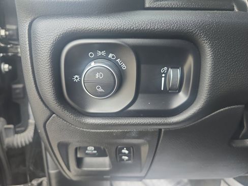 Used 2025 RAM 1500 Lone Star image 26
