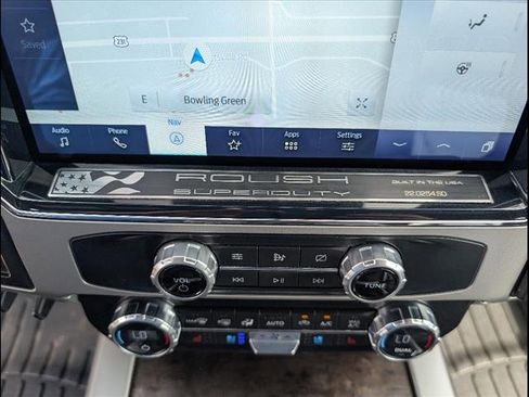 Used 2022 Ford F250 Lariat w/ Lariat Ultimate Package image 11