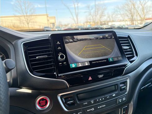 Used 2025 Honda Ridgeline TrailSport image 29