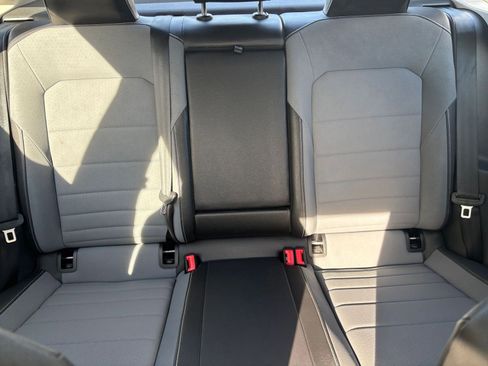 Used 2025 Volkswagen Jetta SE image 35