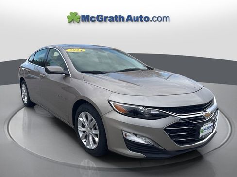 Used 2024 Chevrolet Malibu LT image 2