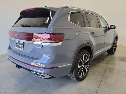 Used 2026 Volkswagen Atlas SEL Premium R-Line AWD/4WD image 5
